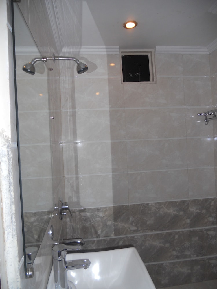 Hotel Amax Inn 39/39