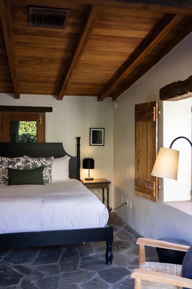 Adobe, House, 2 King Beds