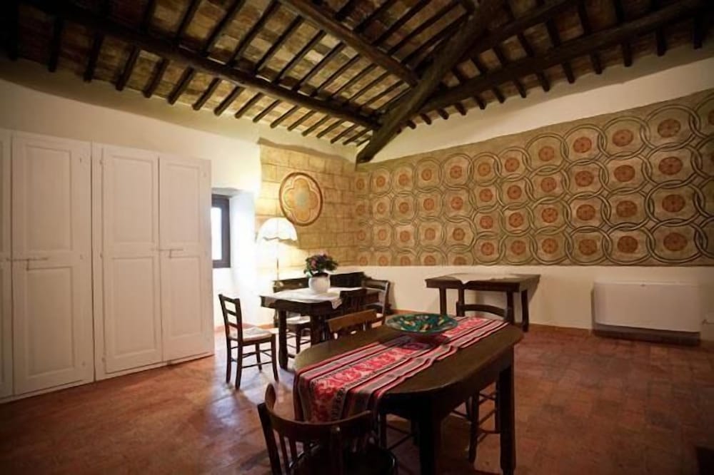 B&B La Soffitta E La Torre 37/43