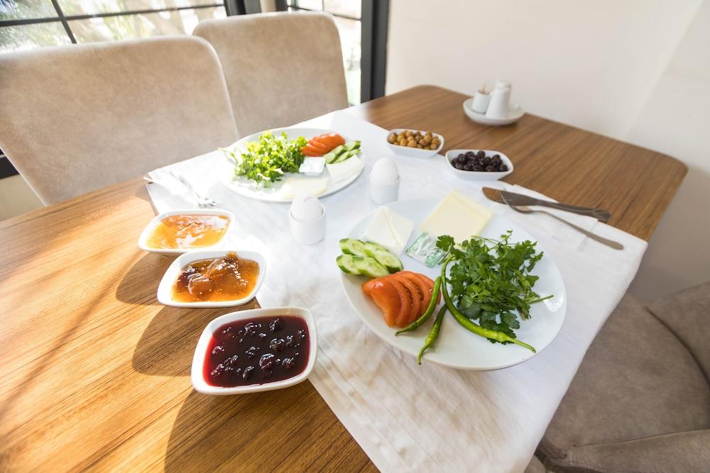 Deniz Otel 27/33