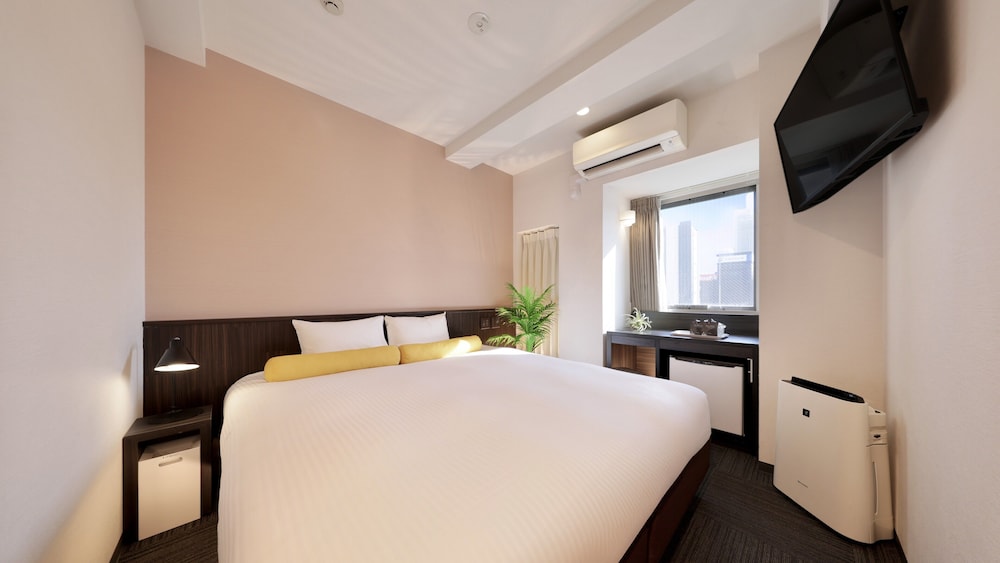 Nipponbashi Crystal Hotel 25/50