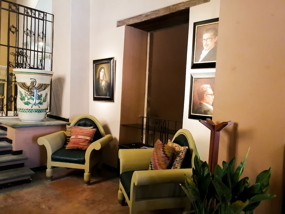 Alonso 10 Hotel Boutique And Arte 28/35