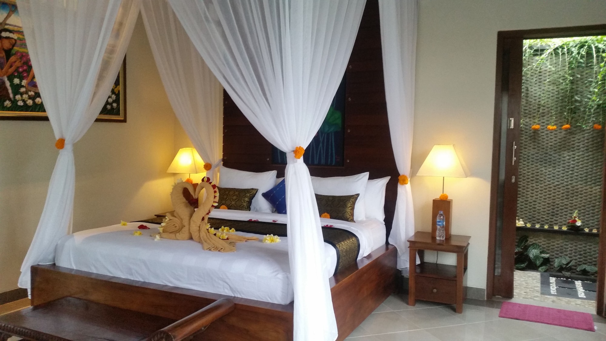 SUPERIOR, VILLA, KING BED, POOL VIEW, POOL SIDE