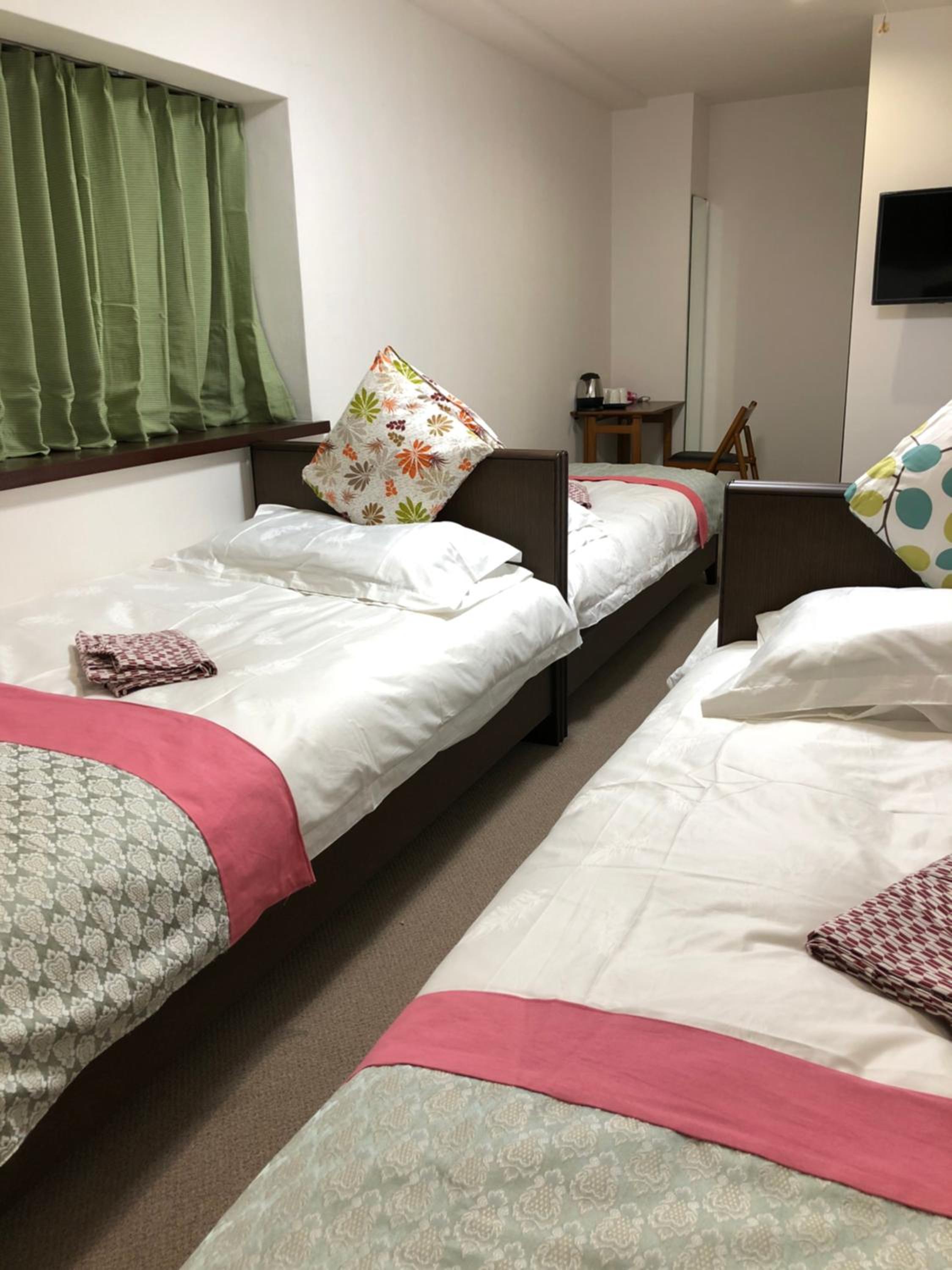 GreenHotel 12/49