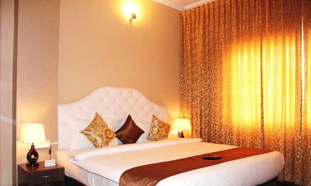 CHRIS HOTEL WHITEFIELD 20/50
