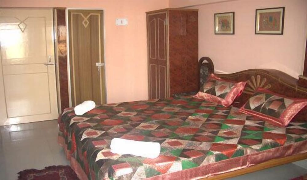 Kedareswar Bed and Breakfast 21/36