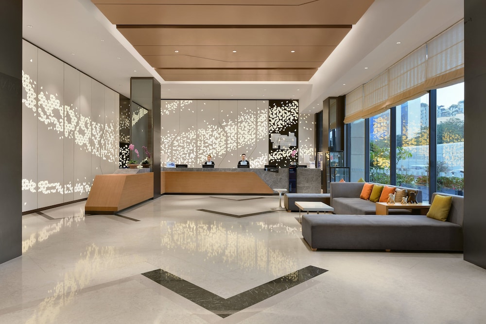 Holiday Inn Express Chengdu Huanhuaxi 11/67