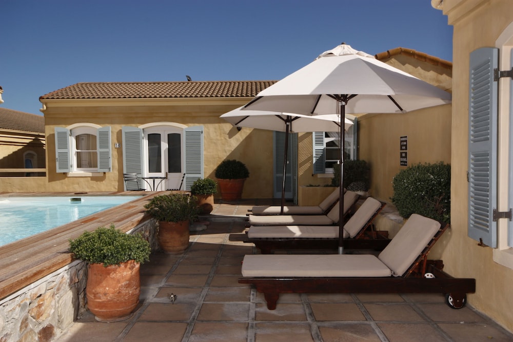 Auberge Burgundy Guest House Hermanus 23/43