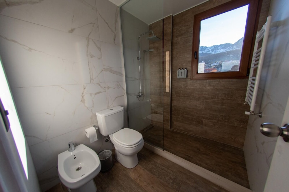Hostal Del Bosque 59/62