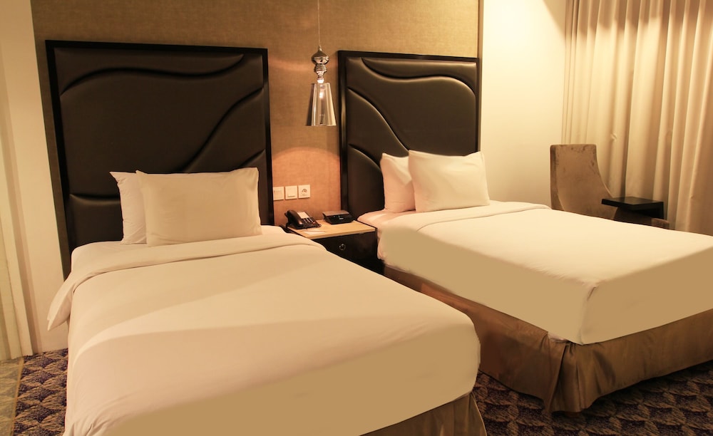 Nemuru Grand Bellevue Radio Dalam 12/39