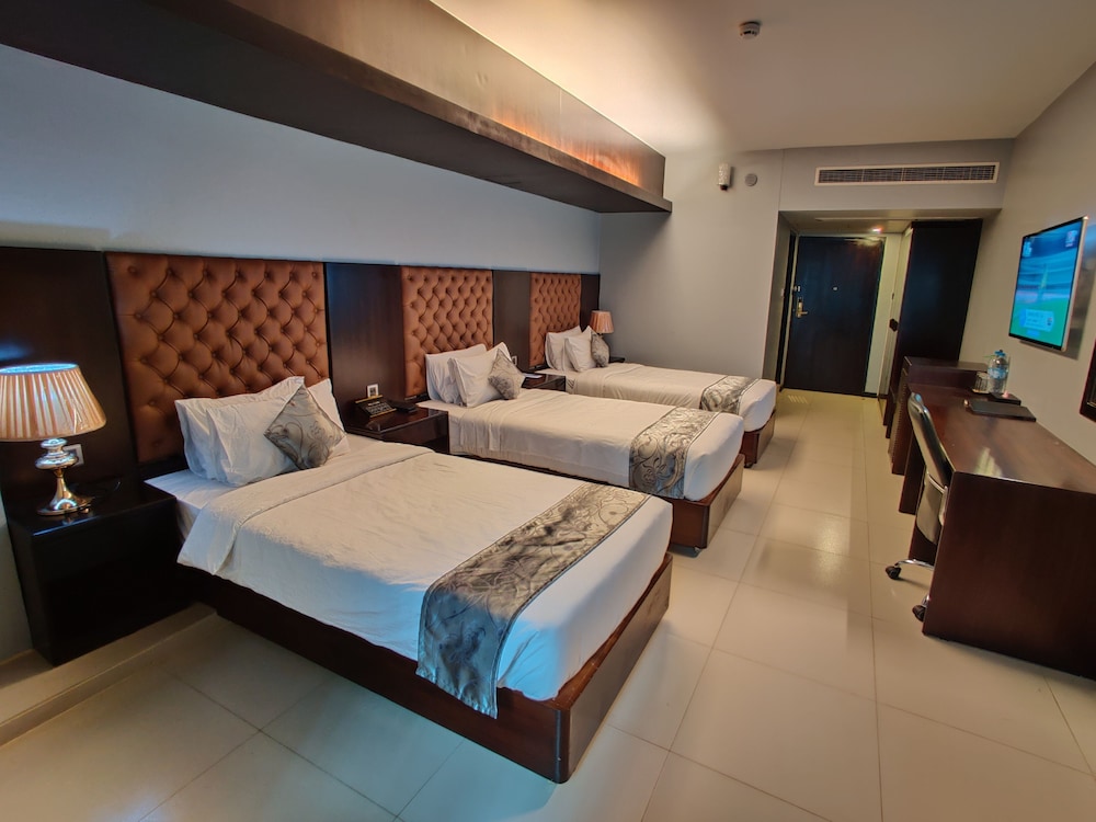 Room at Hotel Momo Inn, BOGRA