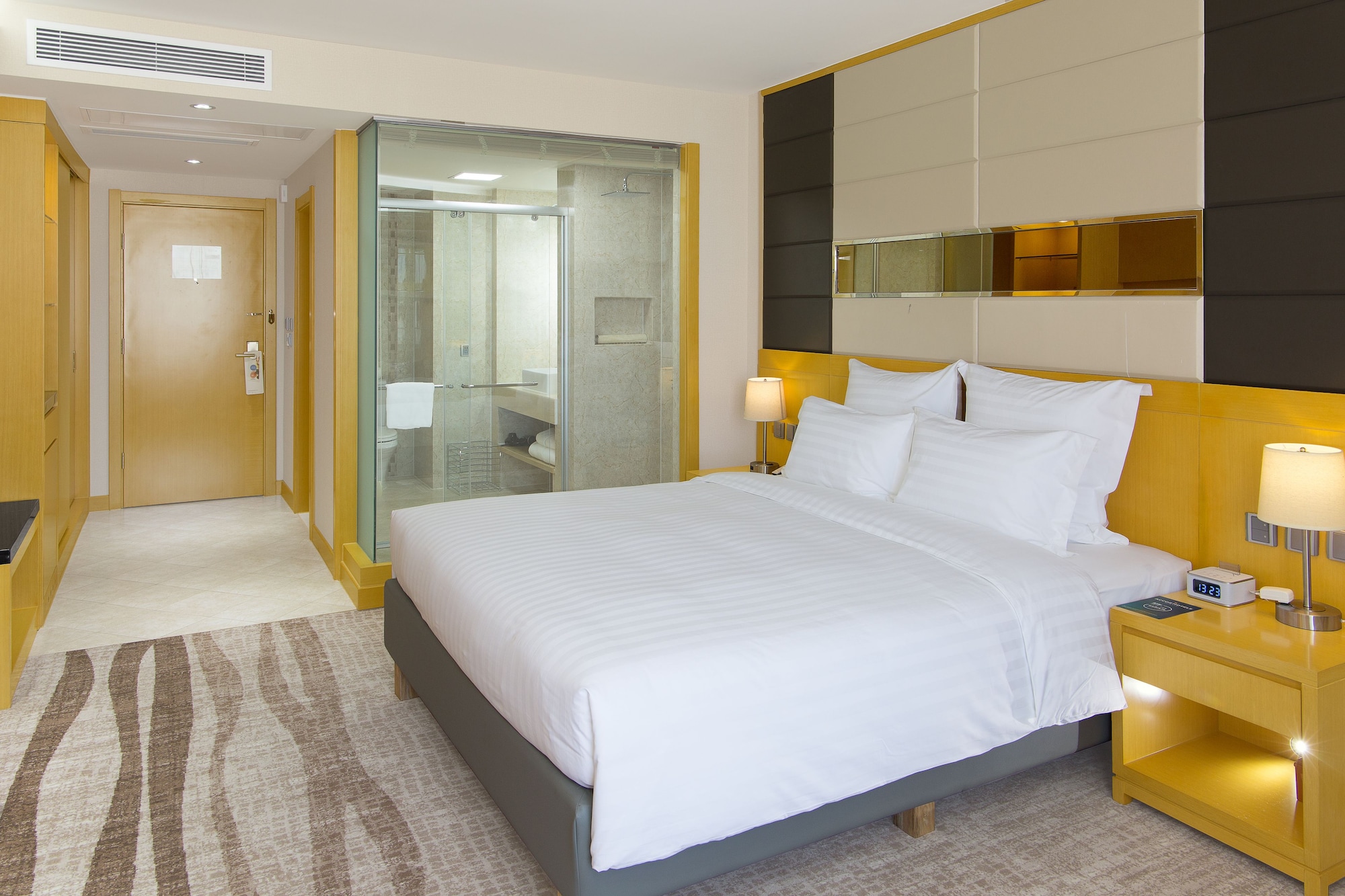 Standard, King Bed, Sofa