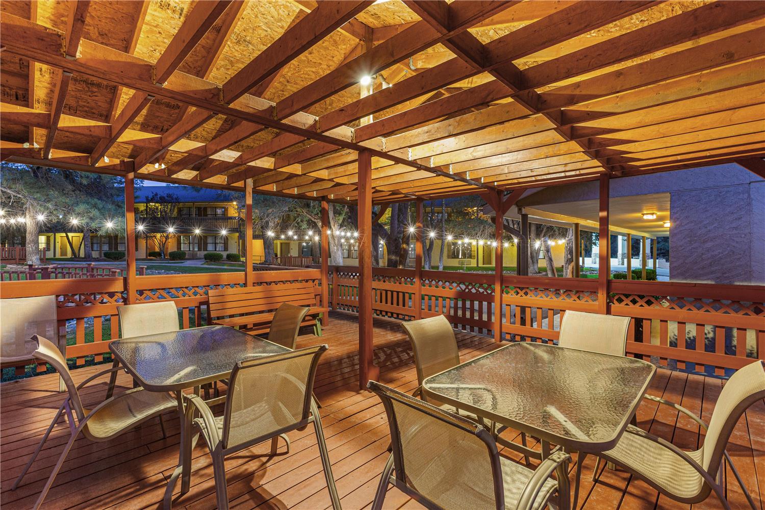 Best Western Pine Springs Inn 10/13