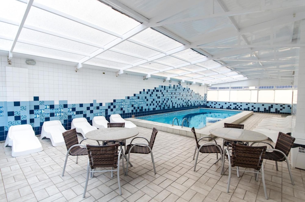 Pires Hotel 51/61