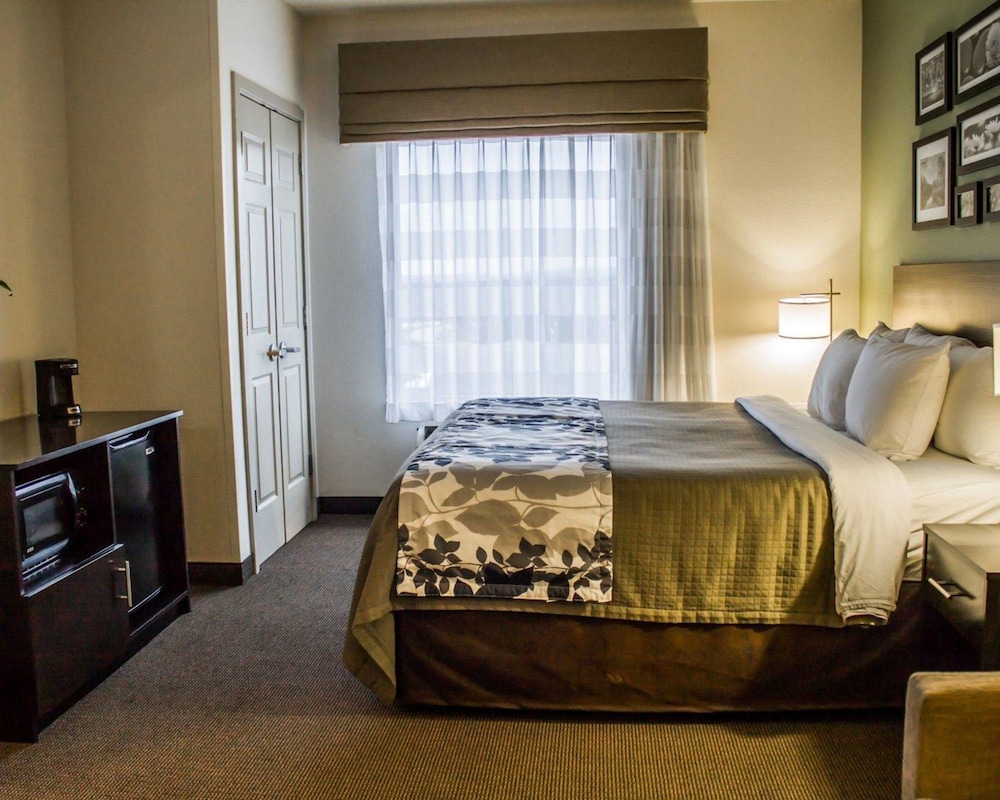 Express Inn & Suites 11/40