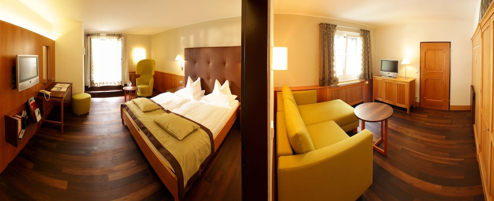 Romantik Hotel Im Weissen Roessl 56/71