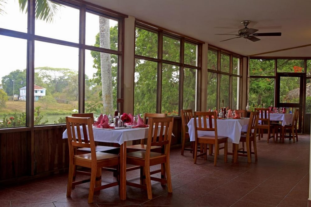 Black Orchid Resort 42/62