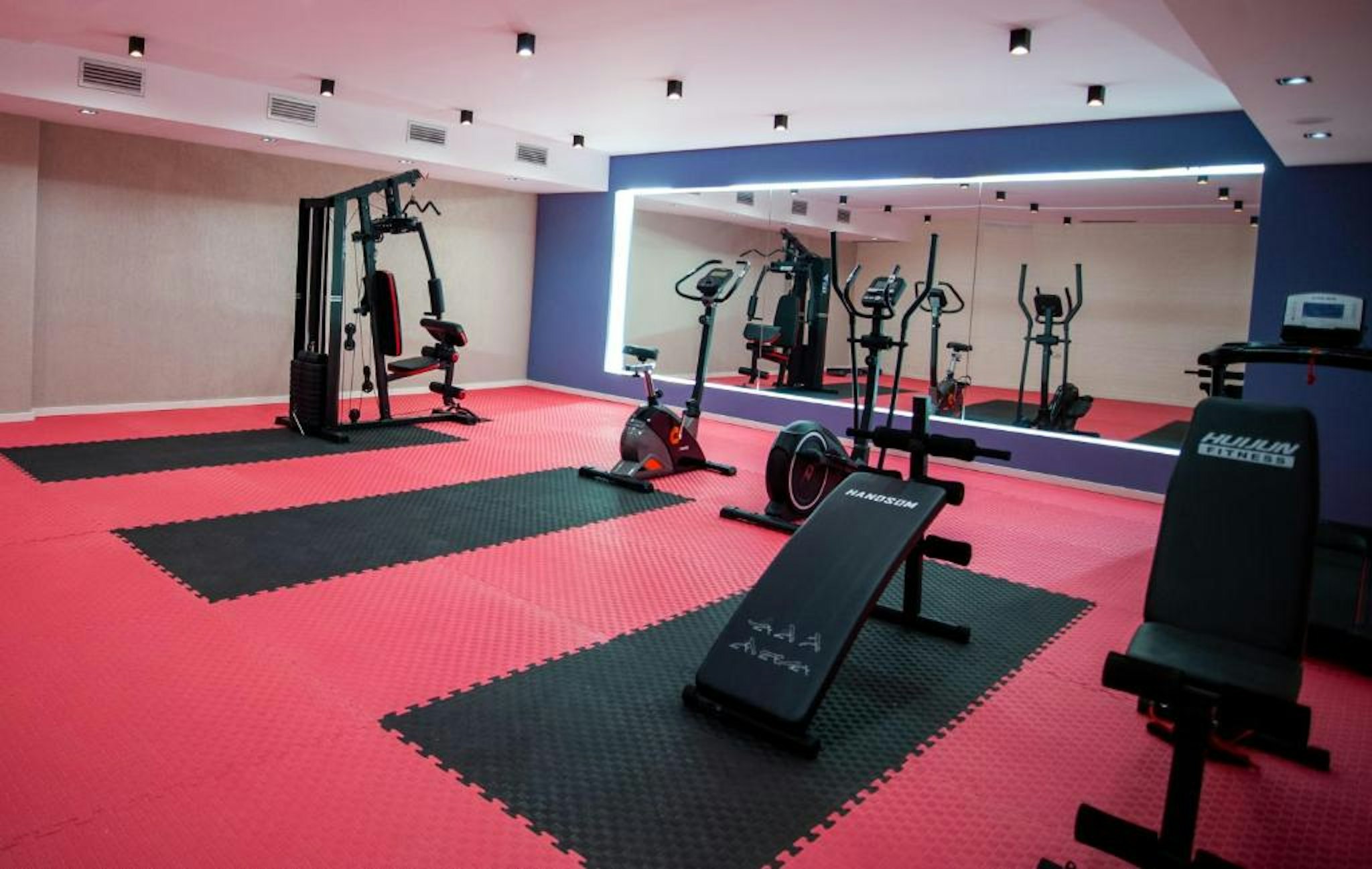 Doanesia Premium Hotel and Spa 36/45