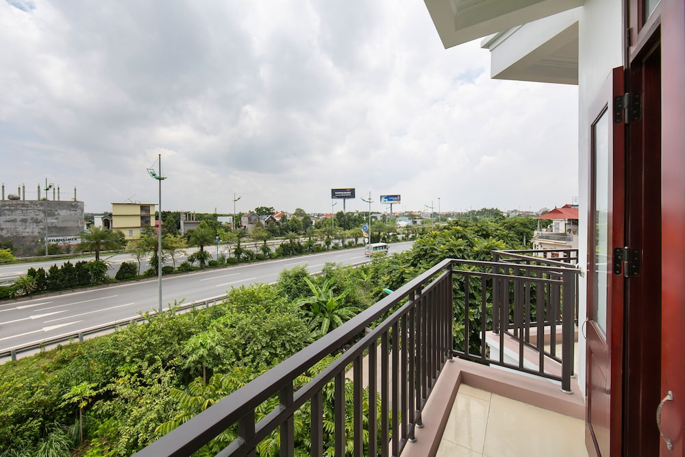 Hanoi Airport Suites Hostel & Travel 23/25