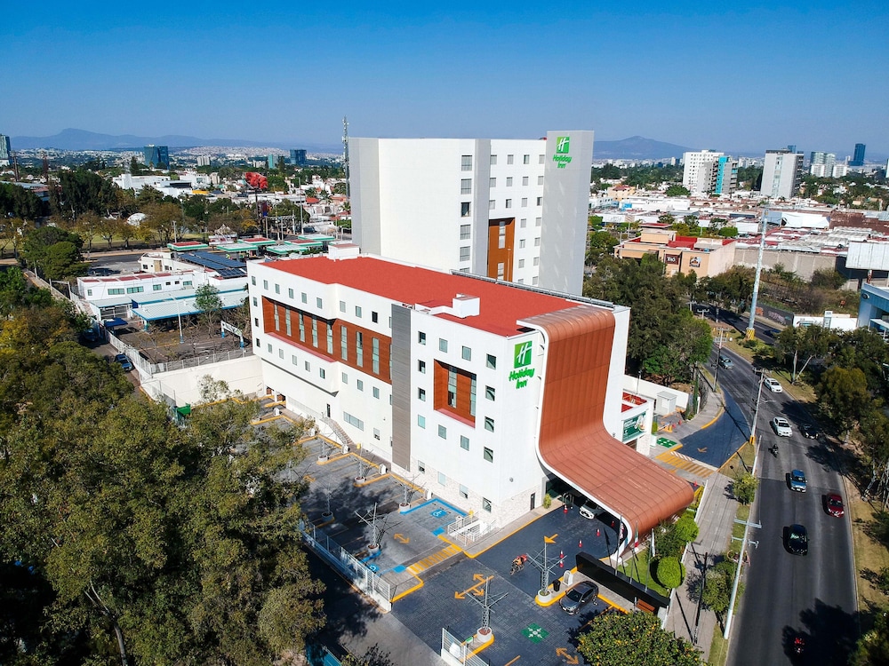 Holiday Inn Guadalajara Patria-Universidad 2/50