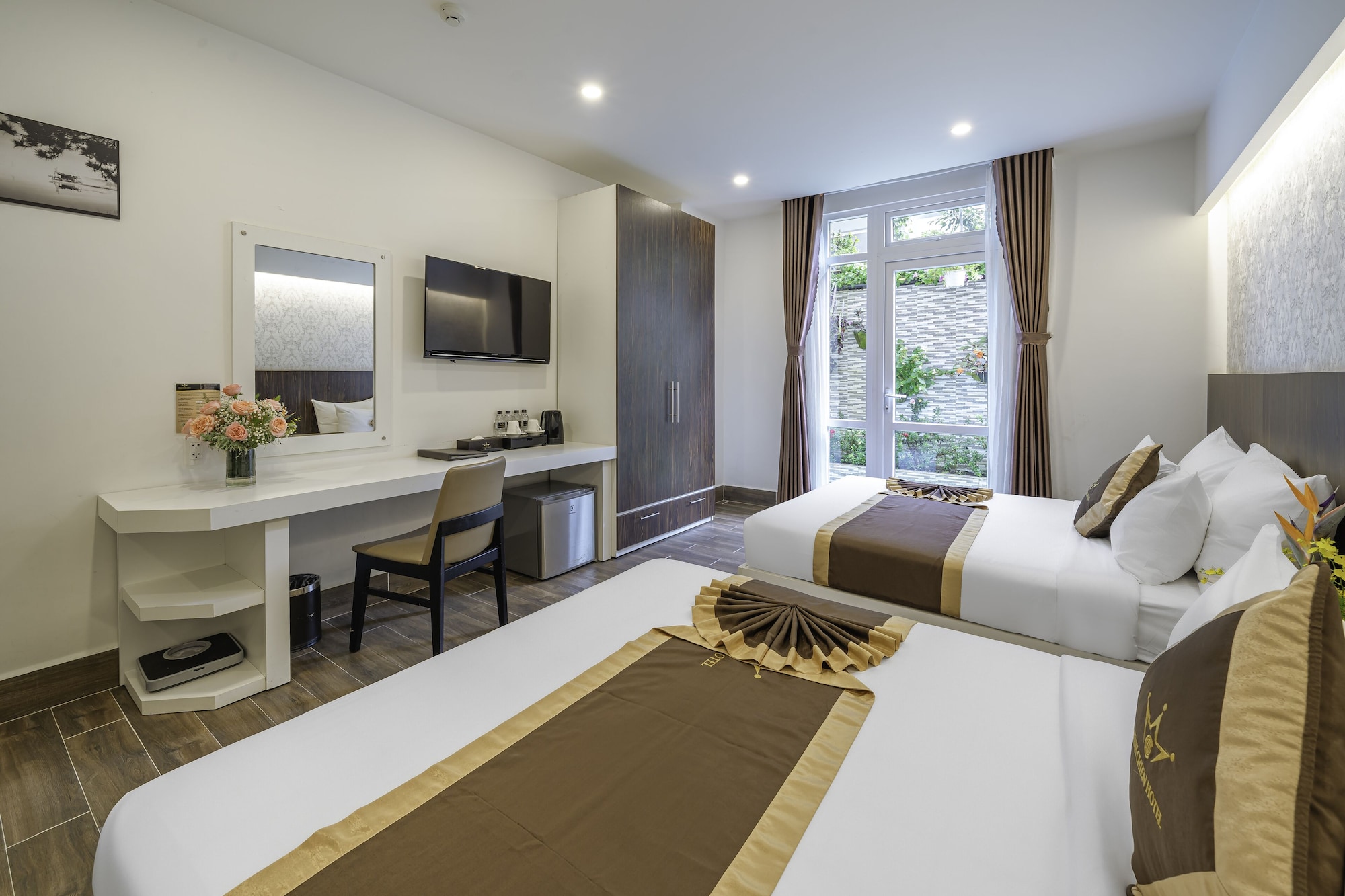 غرفة عائلية بسريرين كوين، Minh Chien Hotel 6/9