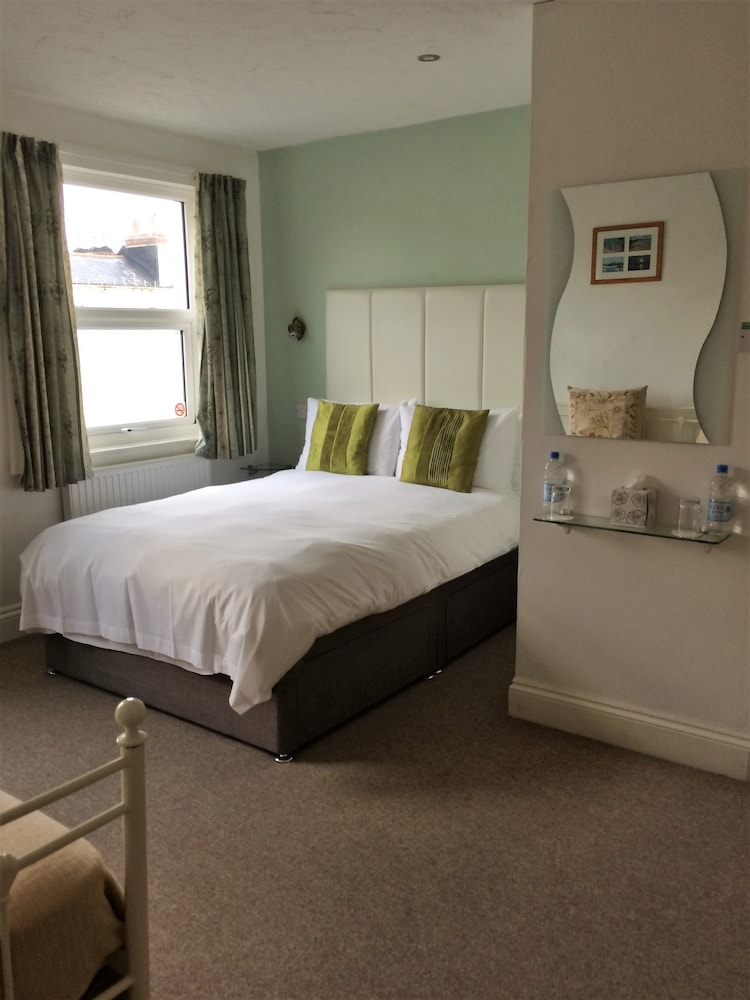 Carrington Guest House 10/50