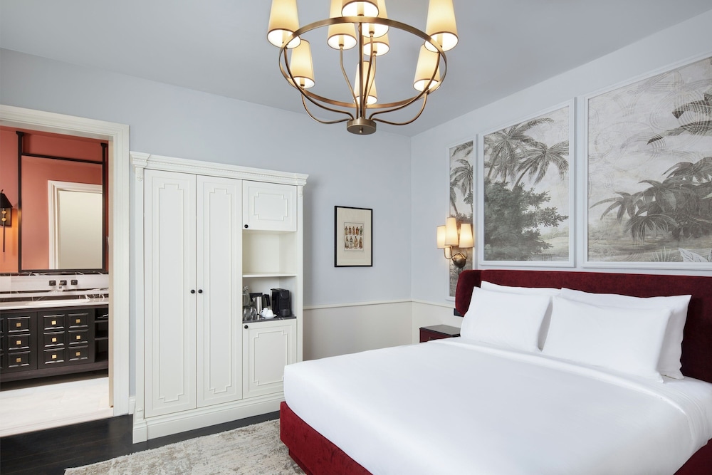 Guest Room, Standard, Queen Bed, No Window