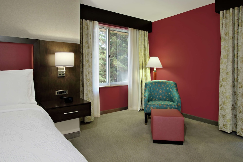Hilton Garden Inn Sonoma County Airport 15/59
