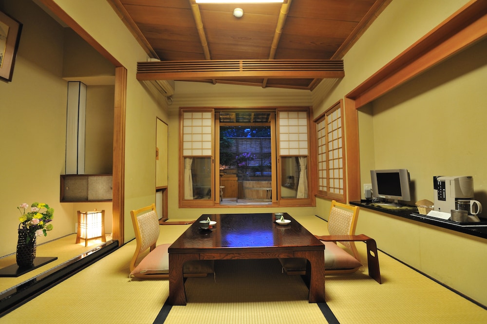 Shibu Onsen Kokuya 46/50