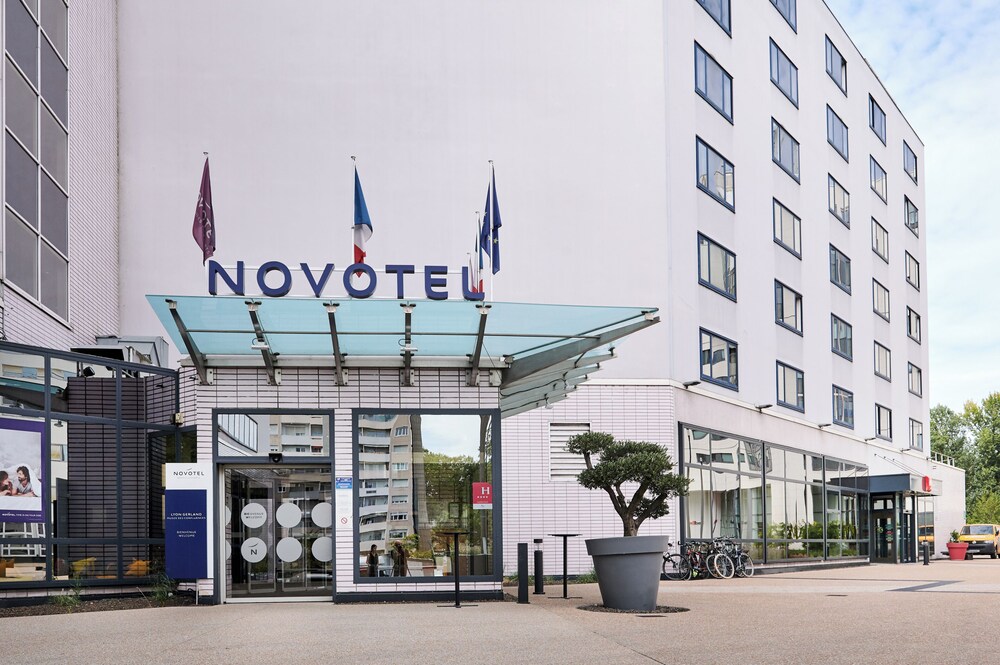 Novotel Lyon Gerland Musee des Confluences 53/62