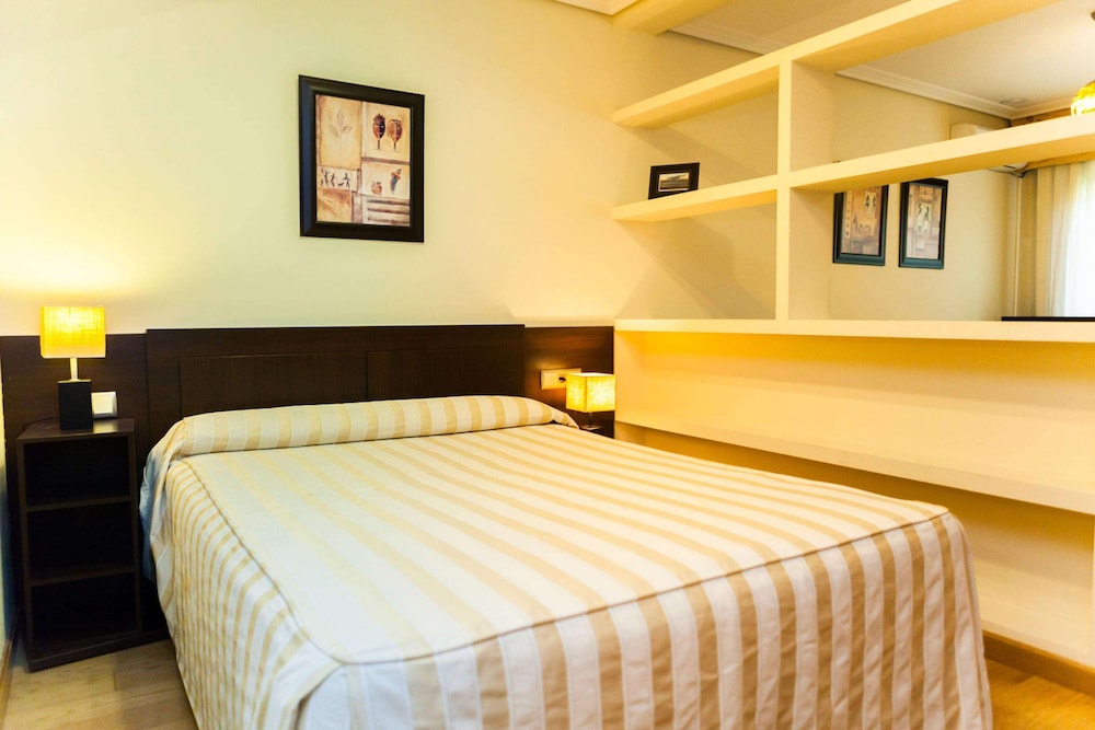 Hotel Sercotel Tres Luces 9/62