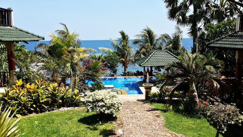 Puri Wirata Dive Resort And Spa 35/46