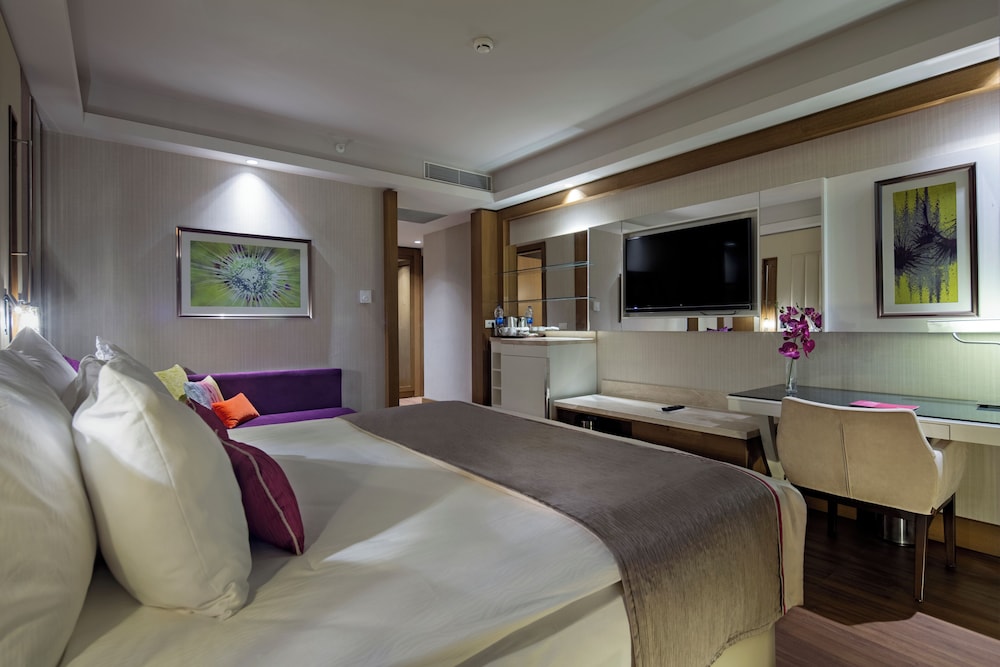 Trendy Lara Hotel 17/67