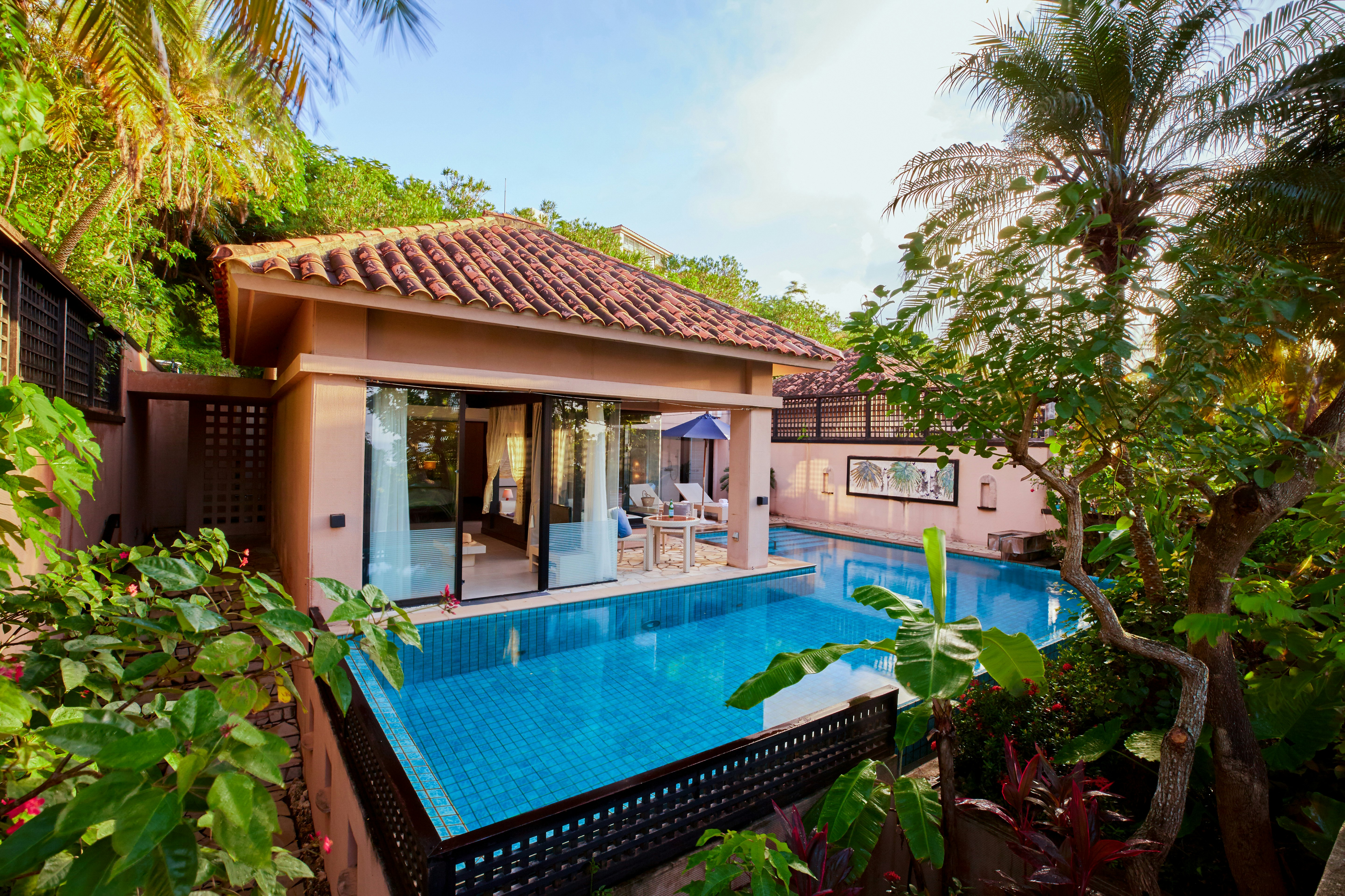 ROYAL, POOL, SUITE, VILLA