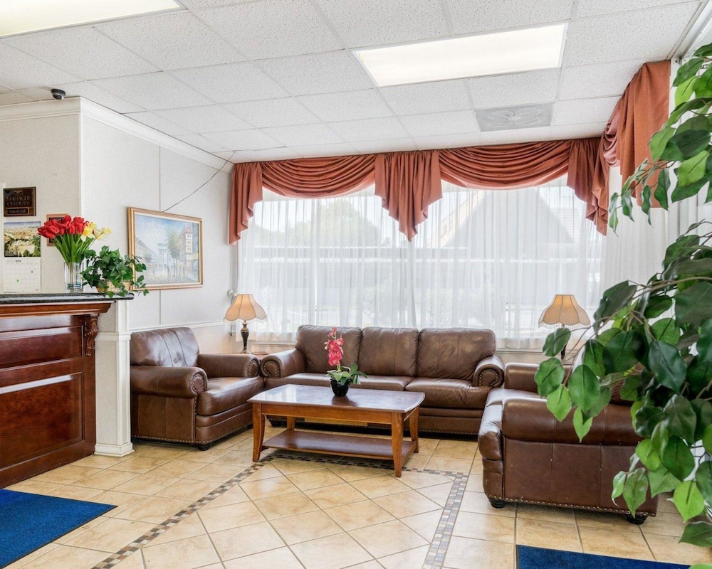 Rodeway Inn Newark - University Area 21/24