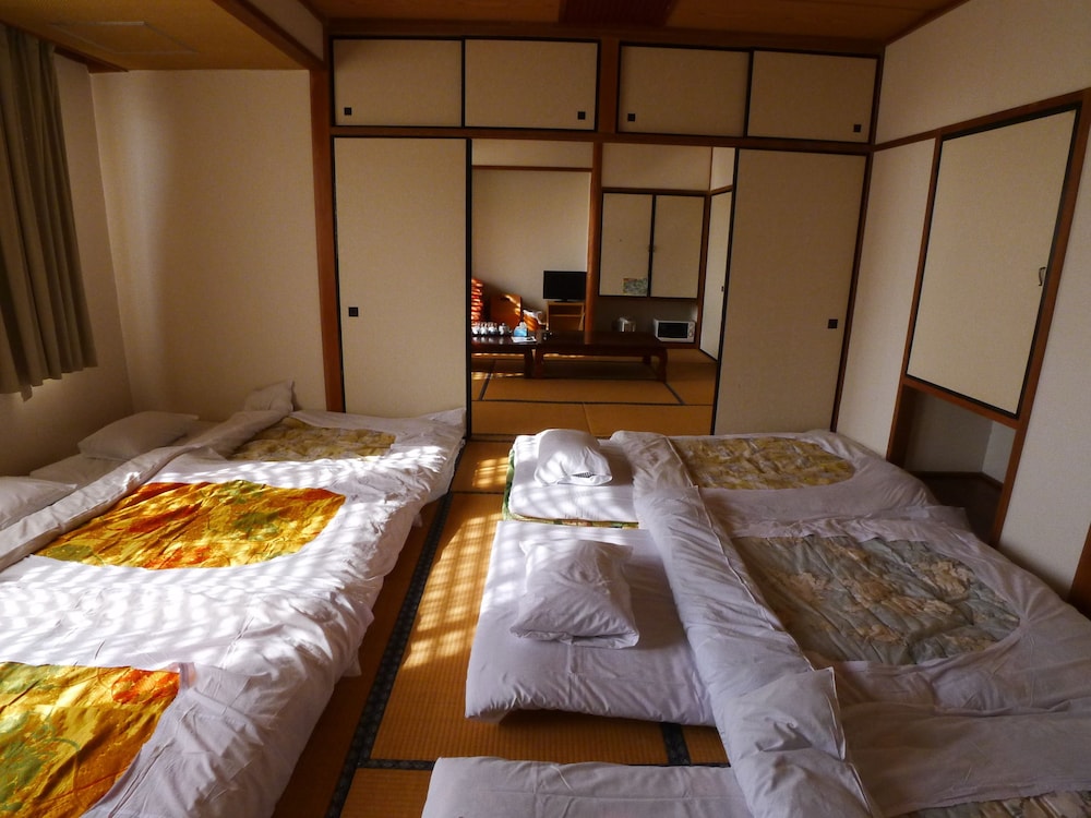 New Makomo Hotel 37/61