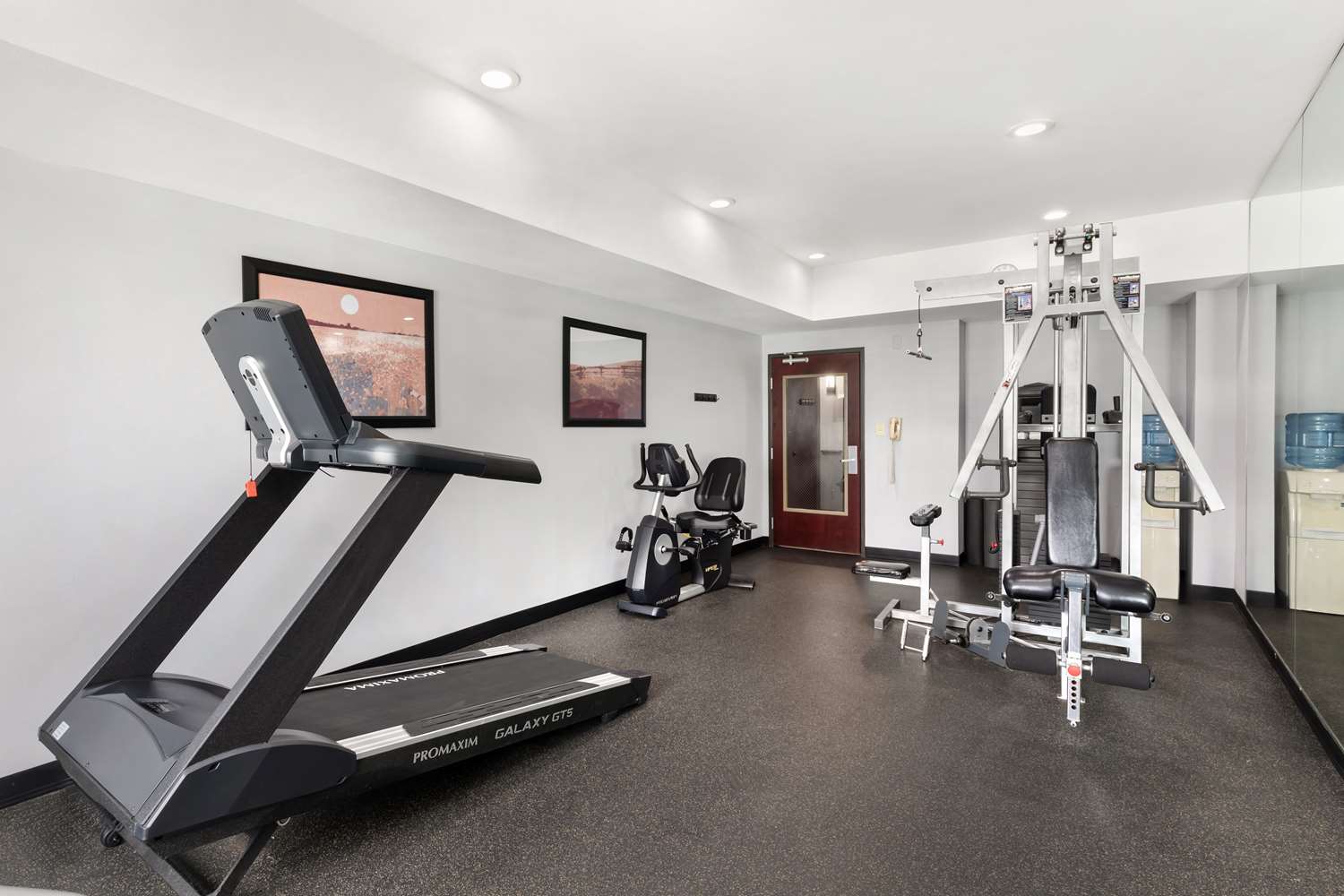 Best Western Carthage Inn & Suites 4/13