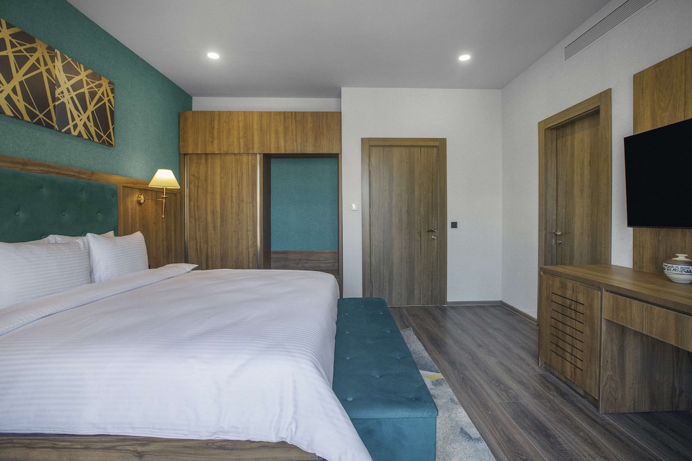 غرفة قياسية مزدوجة، Royal Tulip Hotel and Casino Jewel 3/5