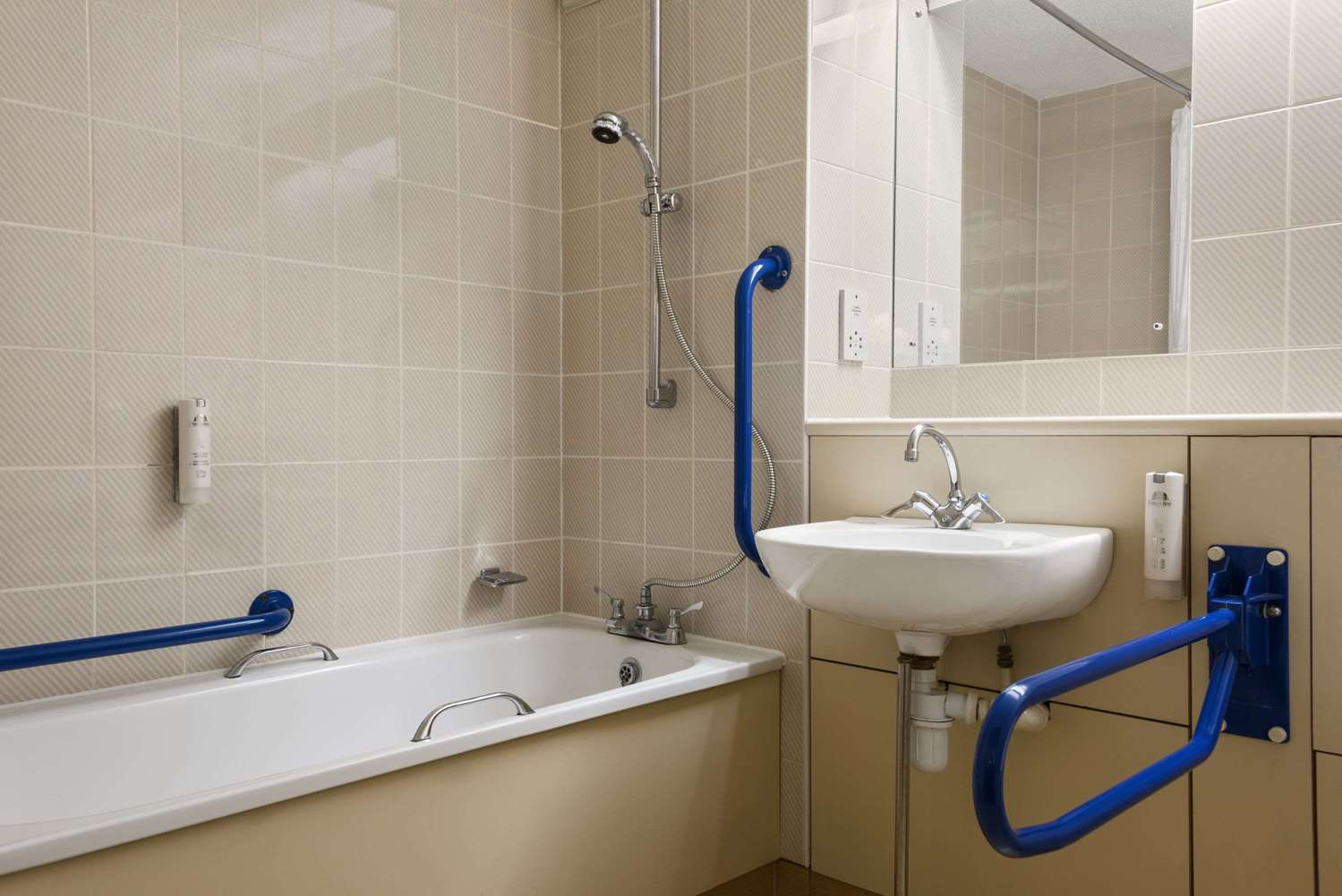 Days Inn by Wyndham Bradford M62 9/10