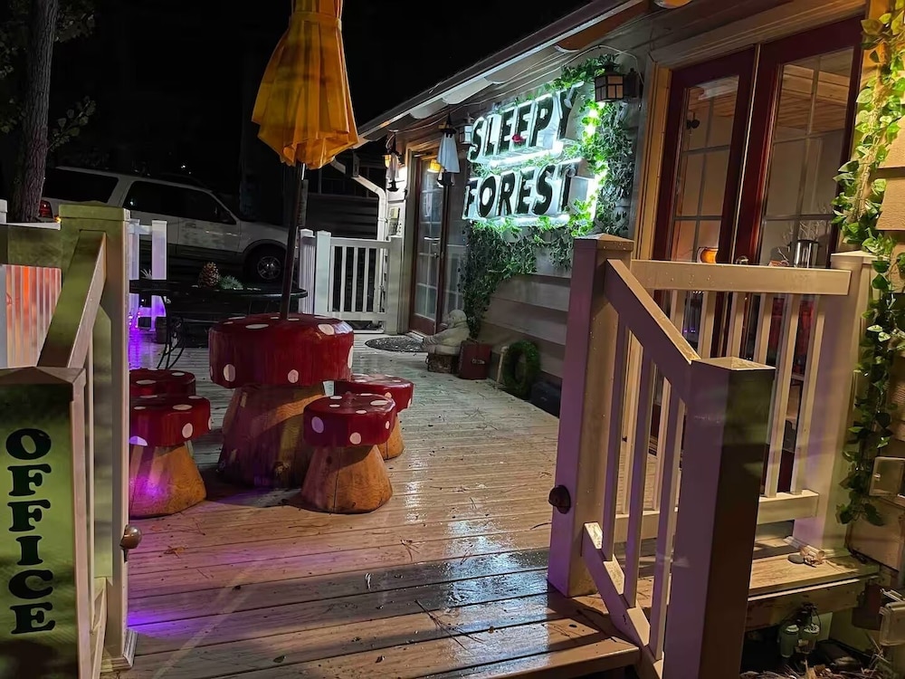 Sleepy Forest Cottages 56/65