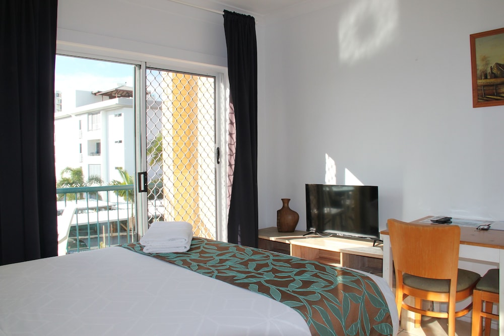 Broadwater Keys 16/72