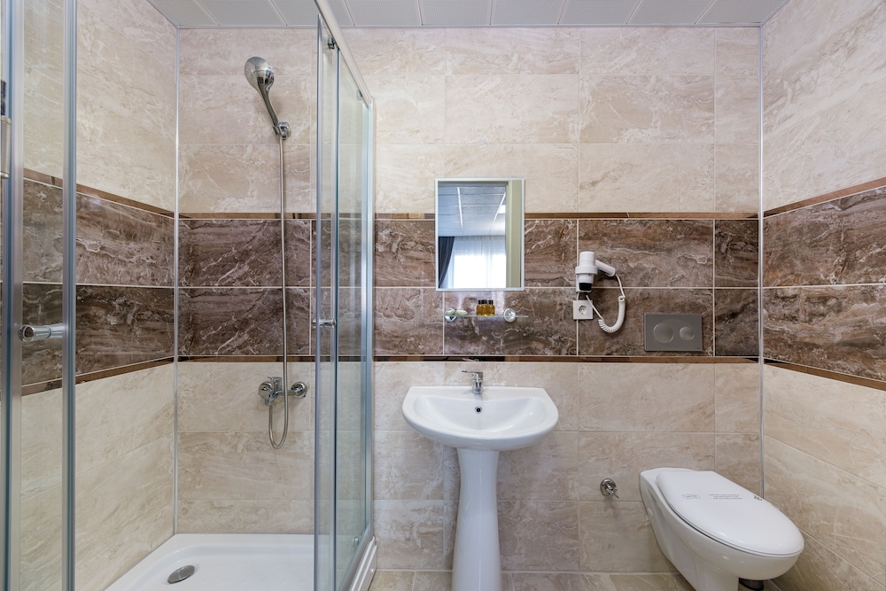 Grand Gulluk Hotel 55/56