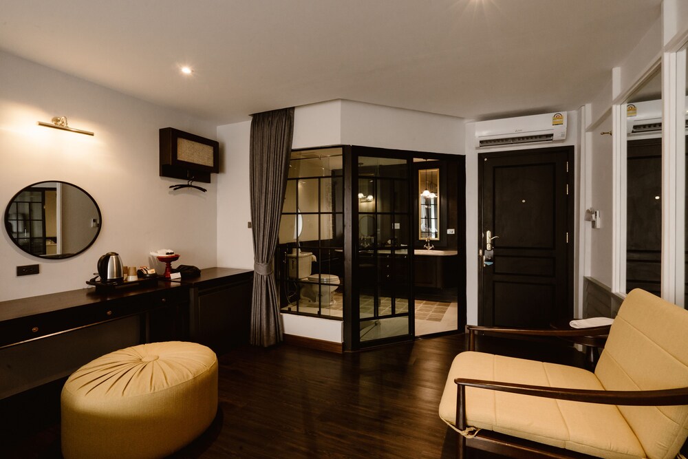 Saran Boutique Hotel Thapae 33/46