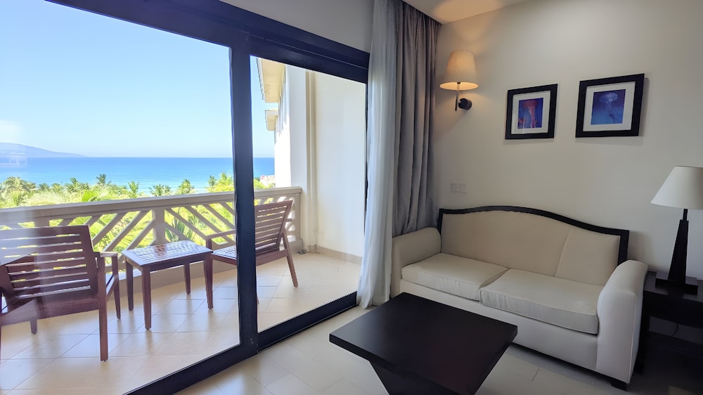 Olalani Resort and Condotel 46/69