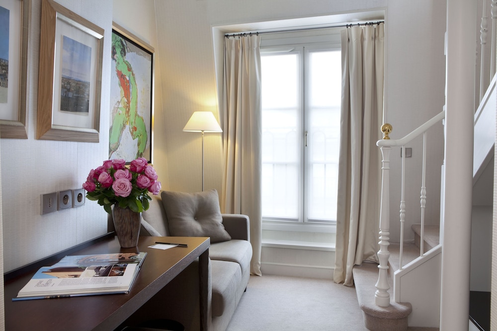 Hotel Le Senat 26/31