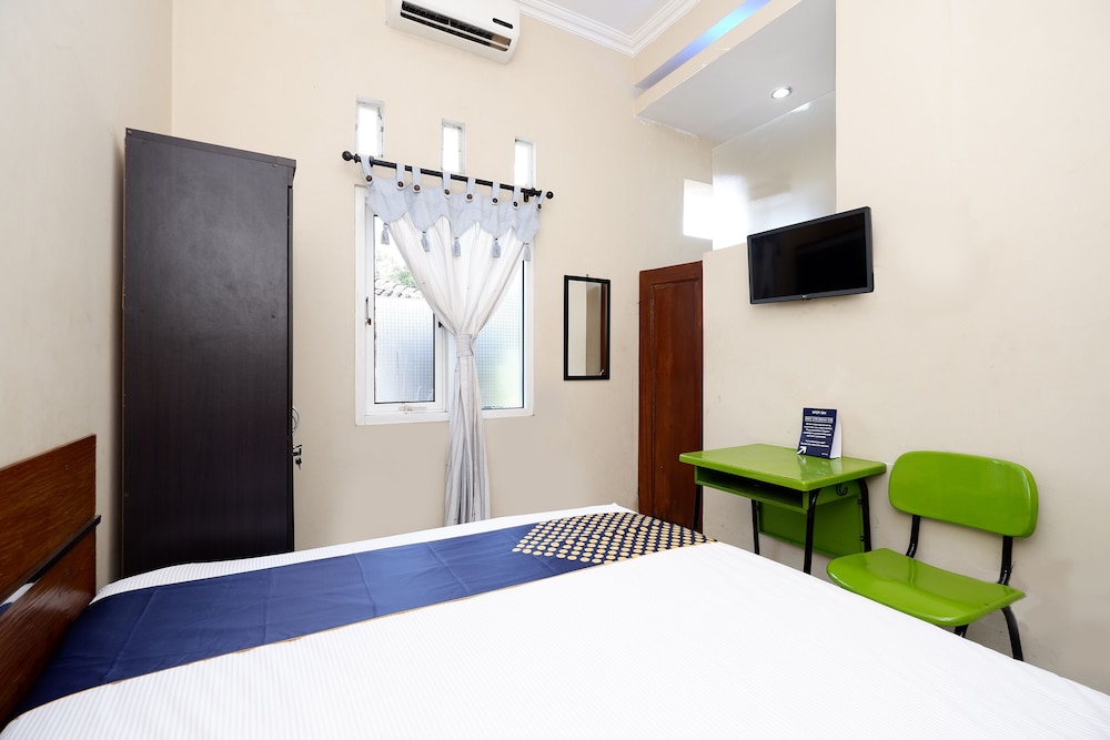 Hotel SUPER OYO 2209 Solo Point Guest House Syariah 19/31