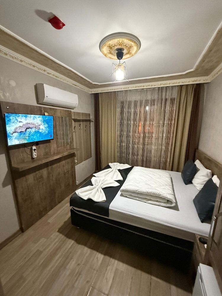 Ozgur Hotel 18/50