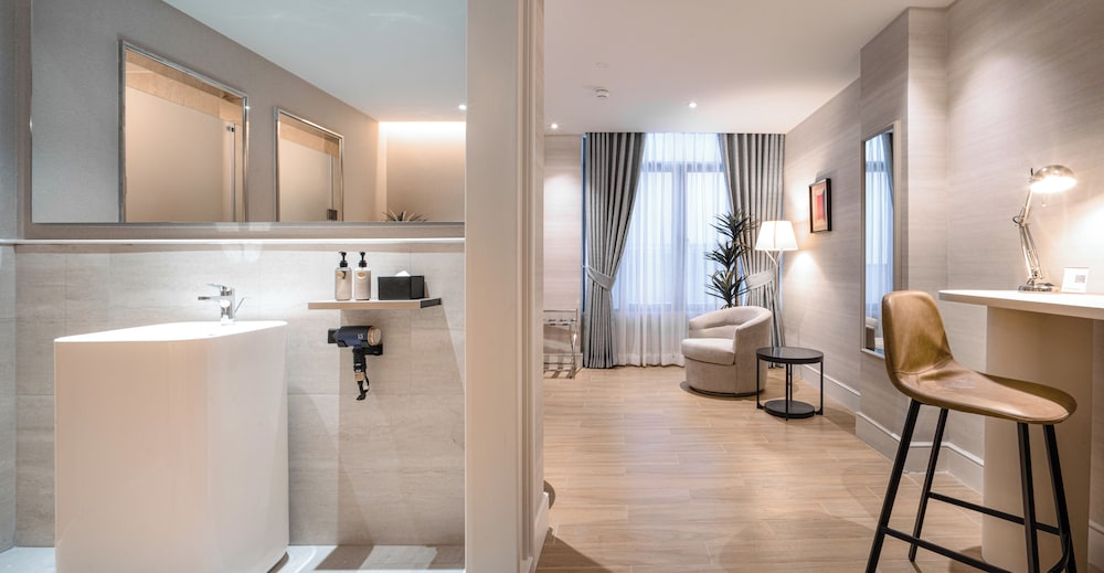 Aiden by Best Western Surawong Bangkok 46/48
