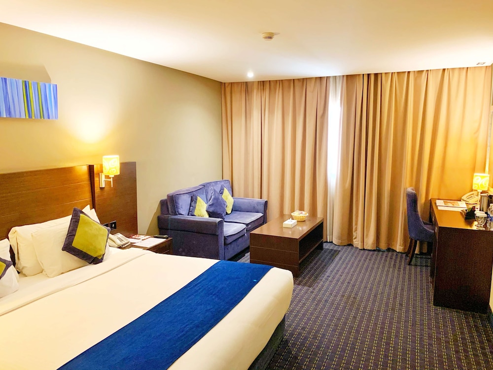 Best Western Premier Muscat 24/74
