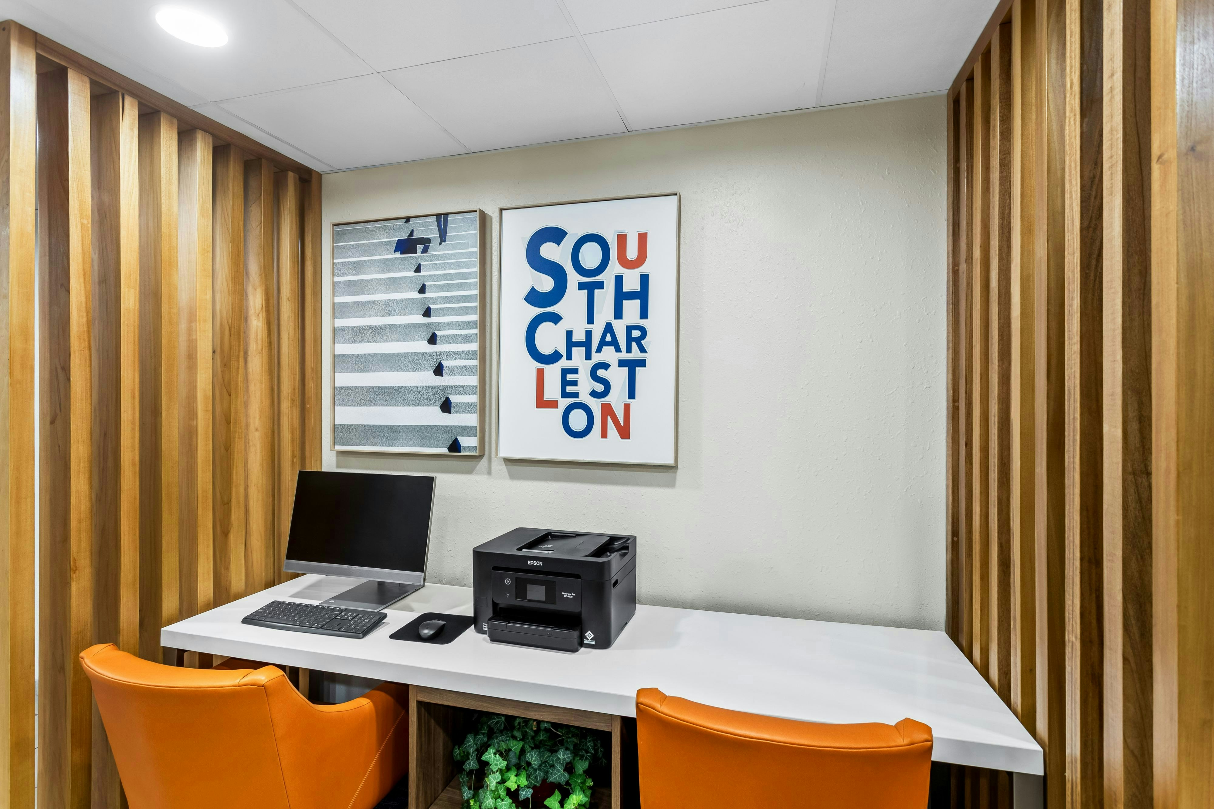 Holiday Inn Express Hotel And Suites Charleston Southridge 36/50